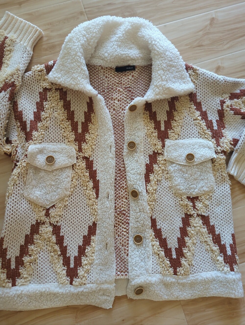 ON BLUE Yellowstone Aztec Ski Lodge SWEATER jacket WESTERN Rust Wht Knit Sz Lg - Picture 3 of 9